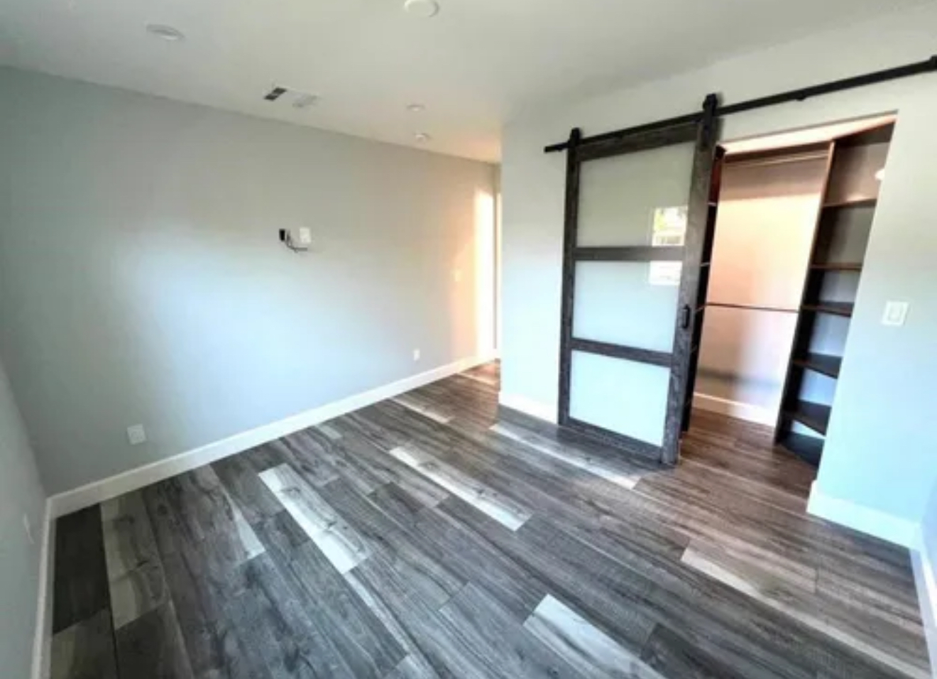 Building Photo - 7838 Sancola Ave