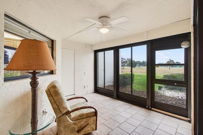 Building Photo - 5851 Parkwalk Dr