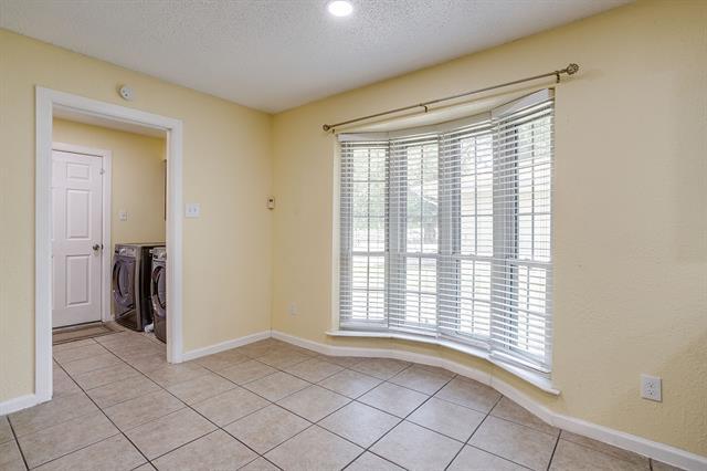 Building Photo - 1135 Joanna Cir