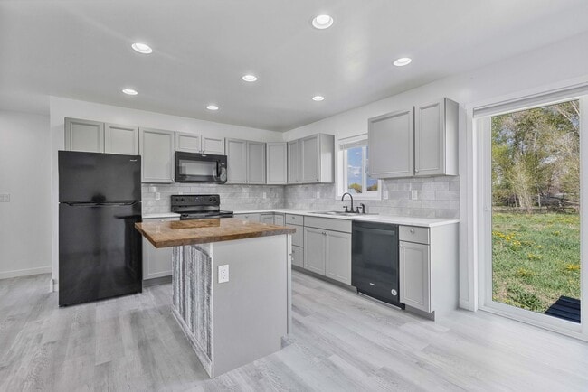 Building Photo - COUNTRY CHARMER 3 BED 2 BATH HOME IN CHESTER