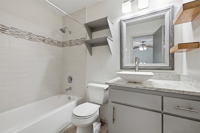 Building Photo - 4118 Garden Springs Dr