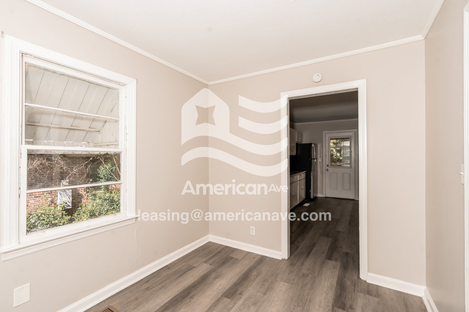 Building Photo - 3054 Somerset Dr