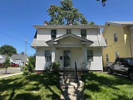 Building Photo - 4528 N Haven Ave