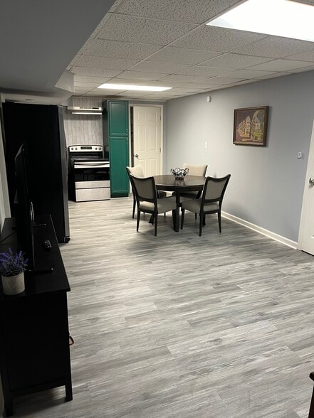 Main Living Area 2 - 2013 Addison Rd NE