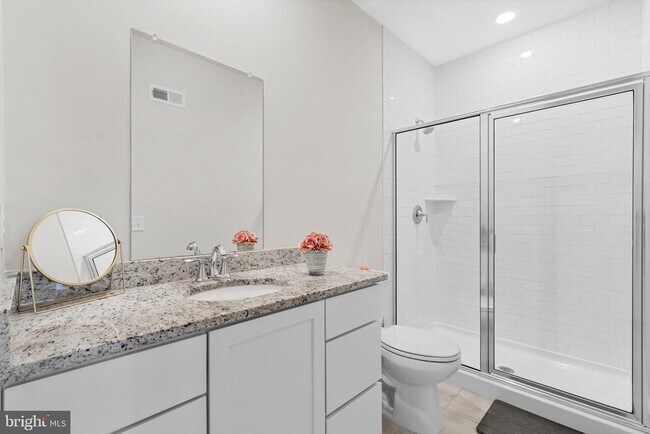 Building Photo - 204B Dock St