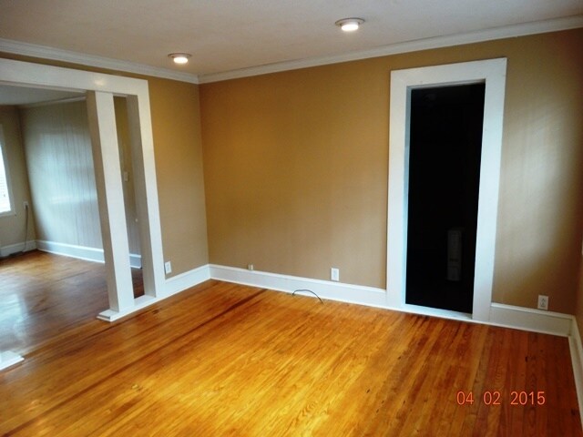 Building Photo - 224 Holly Hill Rd