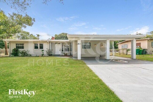 Primary Photo - 813 W Highland Dr