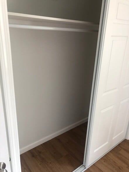 Building Photo - 2052 10th Ave