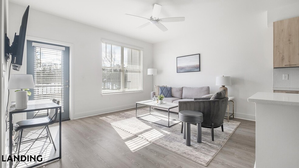 Building Photo - 5102 Station Dr