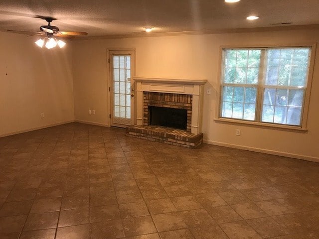 Building Photo - 418 Village Pl