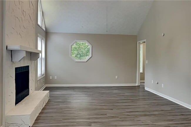 Building Photo - 2957 Forest Chase Terrace NE