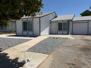 Building Photo - 228 Janan Ct