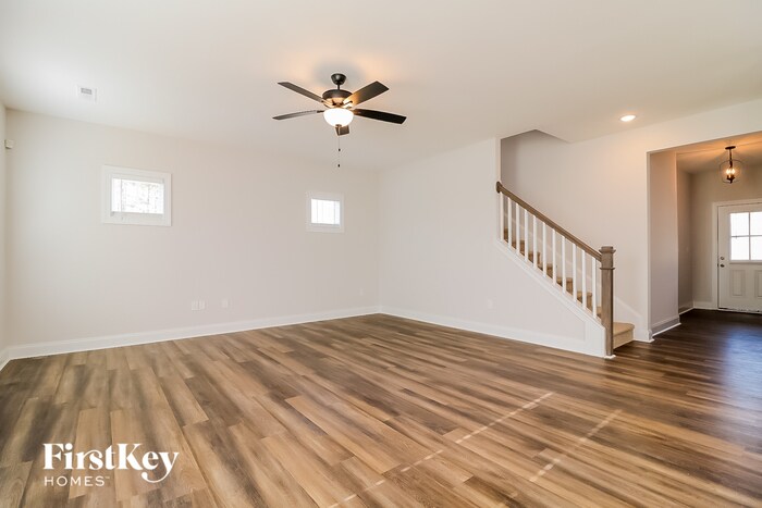 Building Photo - 265 Creek Crossing Dr