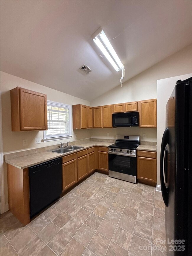 Building Photo - 6523 Rockwell Blvd