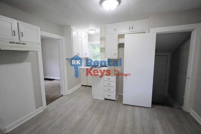 Building Photo - Two Bedroom House | Now Available
