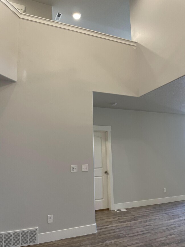 Building Photo - 3628 W Canyon Falls Dr