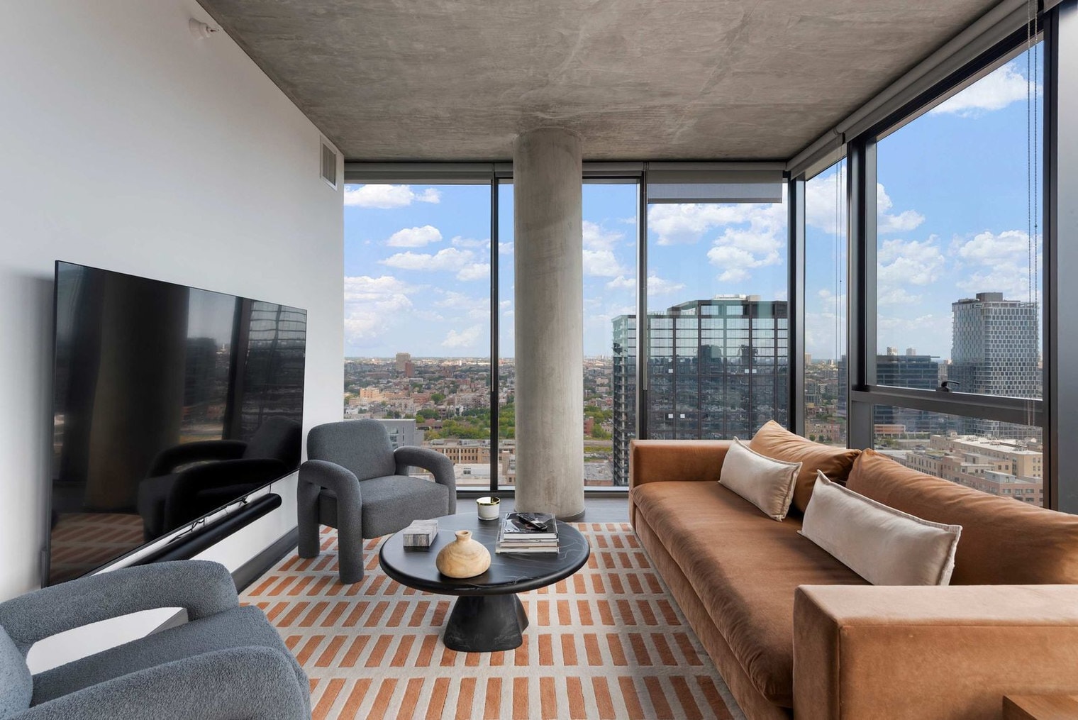 Building Photo - 1314 W Randolph St