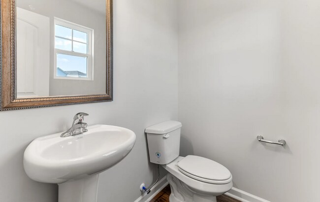 Building Photo - 233 Justify Ave