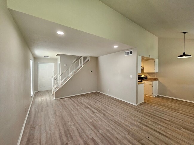 Building Photo - 3106 Trenton Dr