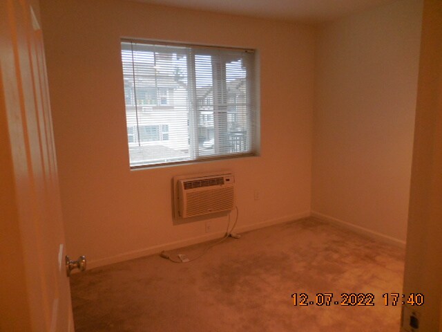 Building Photo - 750 NW 185th Ave