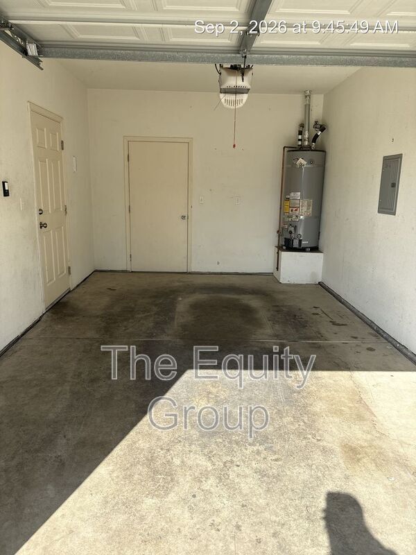 Building Photo - 1311 S Crowe St