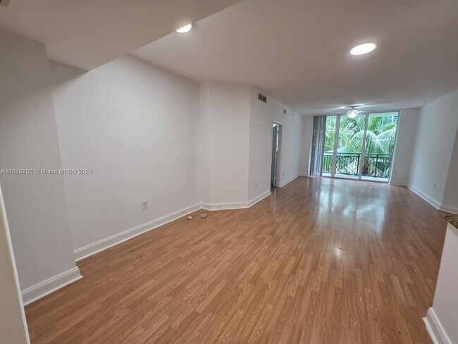 Building Photo - 510 NW 84th Ave