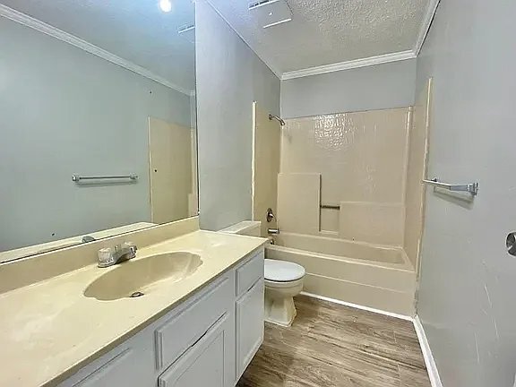 Building Photo - 7406 Avenue X