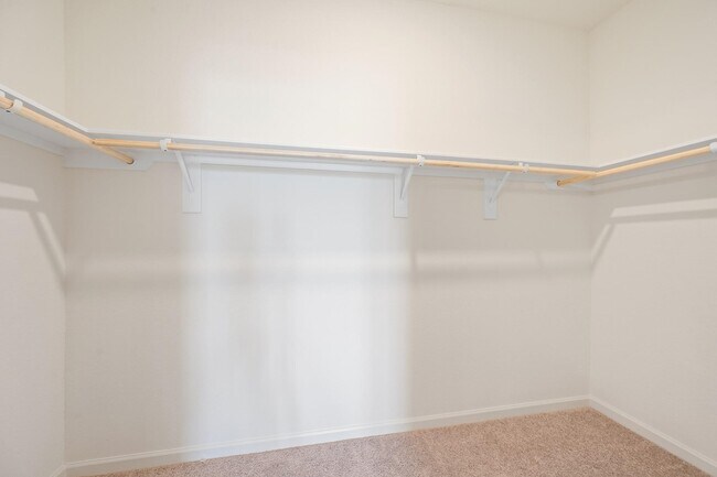 Building Photo - 6310 Highland Bnd Dr