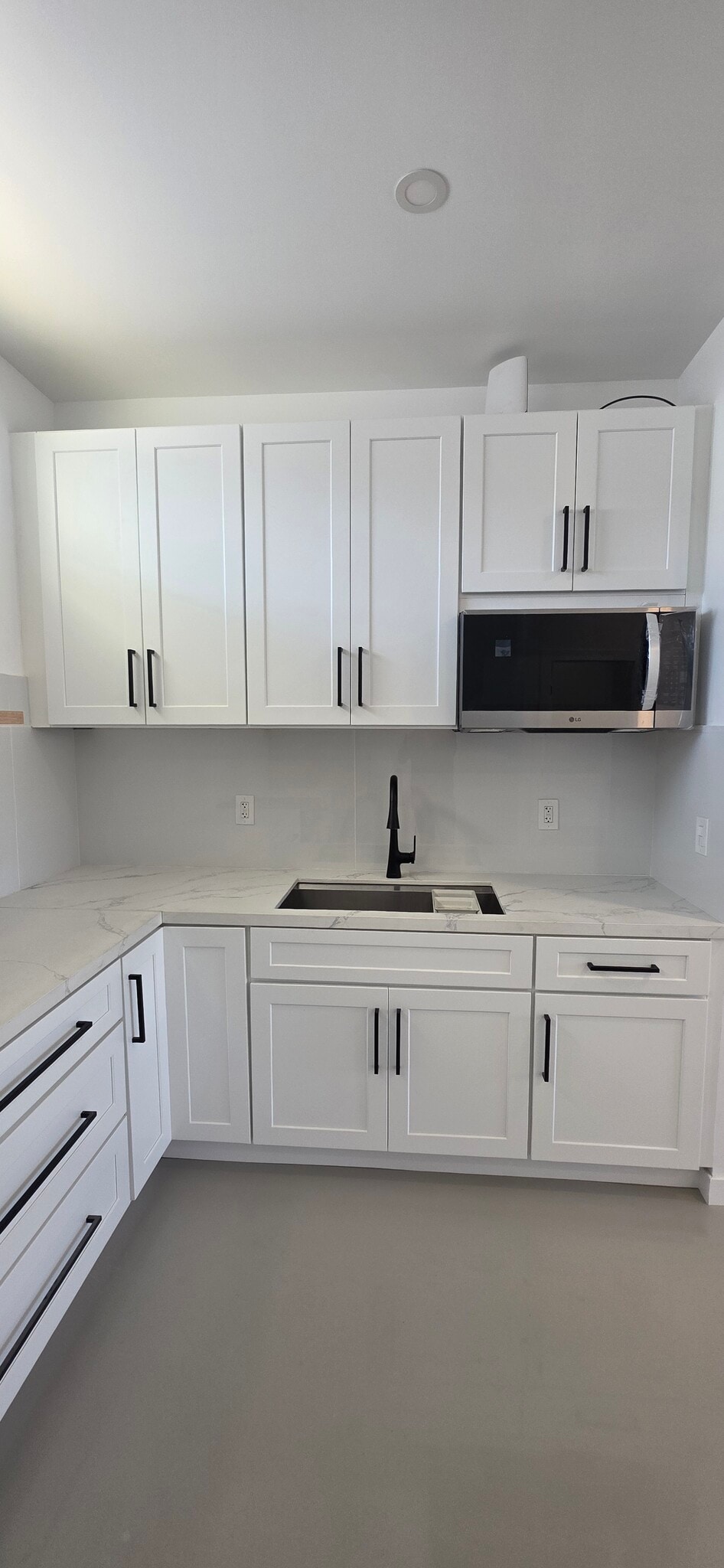 Building Photo - 2611 Grove St