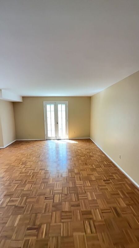 Building Photo - 325 Homeland Southway