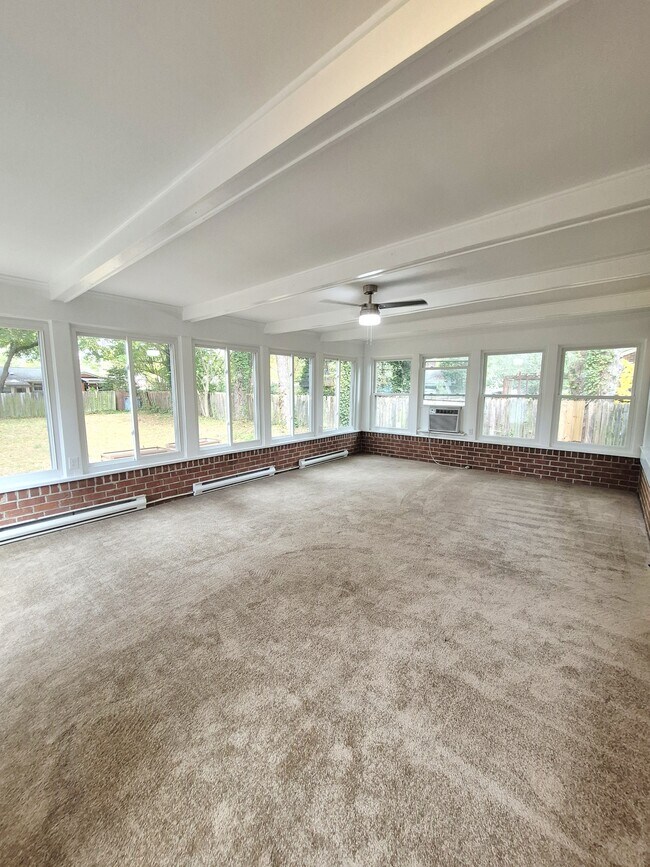 Building Photo - 97 Waterview Dr