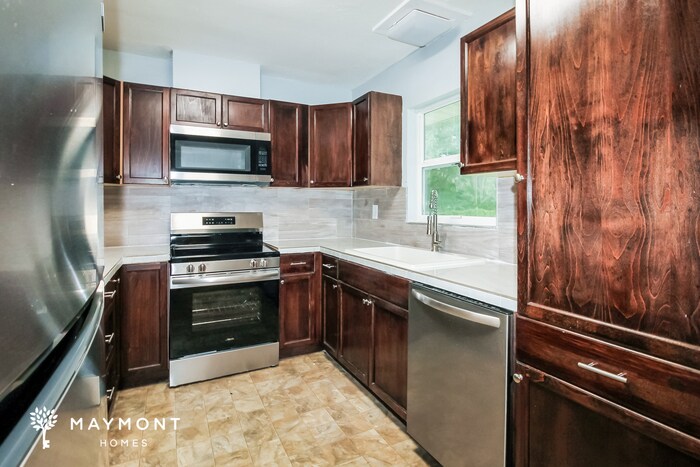 Building Photo - 5515 E Live Oak Ln