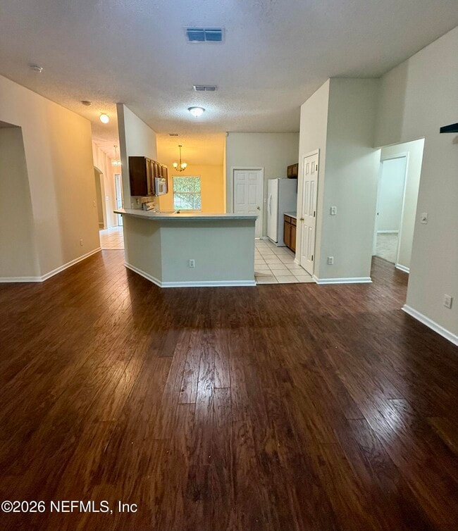 Building Photo - 3150 Highland Grove Dr