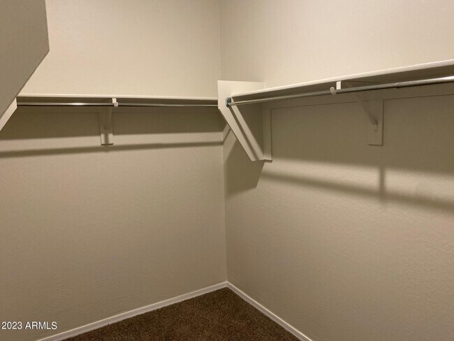 Building Photo - 1070 W Falls Canyon Dr