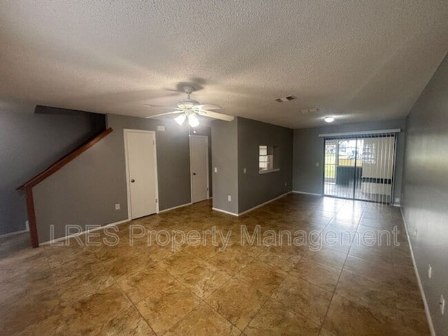 Building Photo - 2706 Graduate Ct