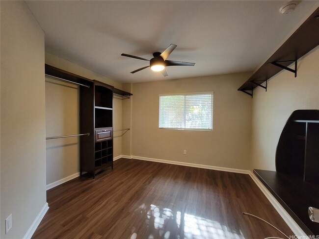 Building Photo - 91-1040 Kaipu St Ewa Beach, HI 96706
