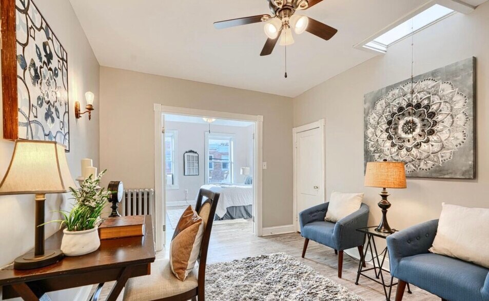 Building Photo - 627 S Eaton St