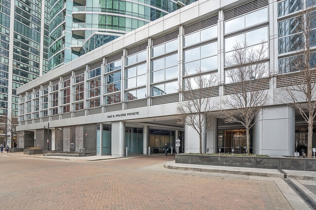 Building Photo - 1201 S Prairie Ave
