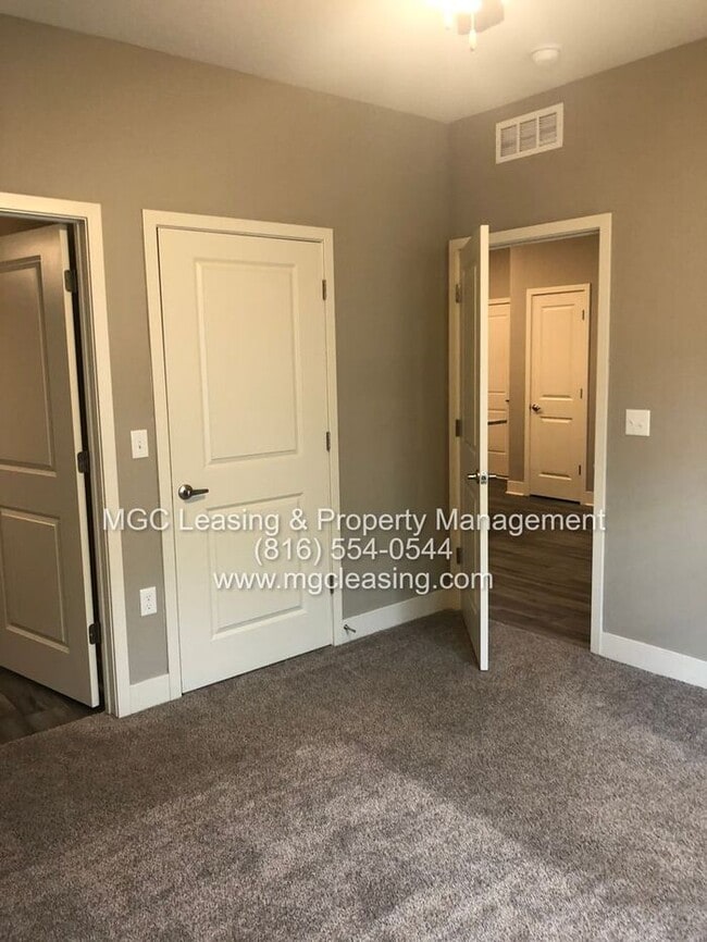 Building Photo - Welcome to Brighton Crossing apartments — ...