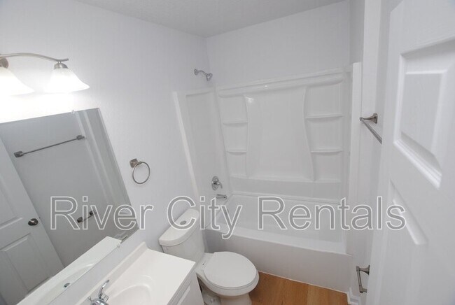 Building Photo - 5749 Silver Sands Cir