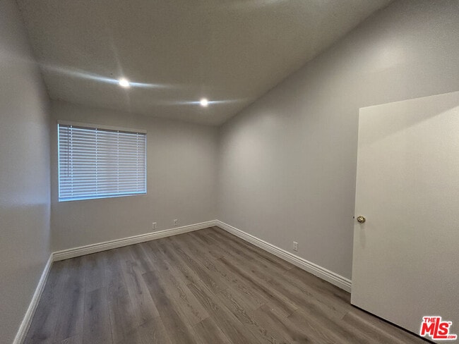 Building Photo - 14501 Tupper St