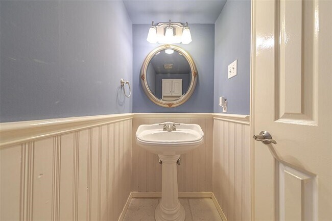 Building Photo - 2444 Bering Dr