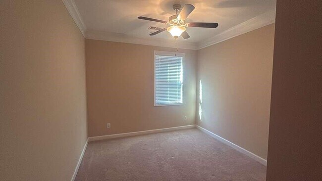 Building Photo - 4430 Sanderling St