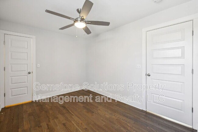 Building Photo - 1609 9th Ave N