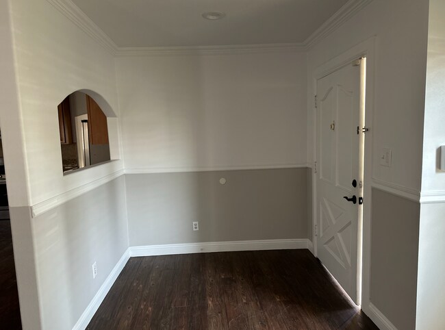 Building Photo - 7741 Suva St
