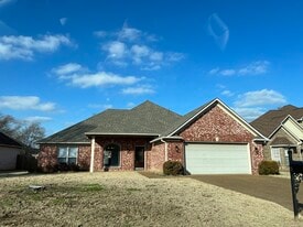 Building Photo - 17 Brooksies Pond Cv