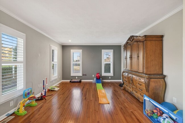 Building Photo - Elegant & Spacious Home Available in Church Point