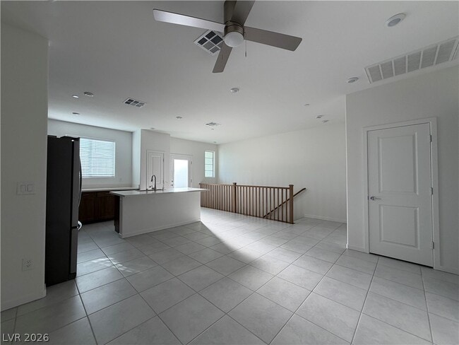 Building Photo - 5752 CRENELLATED St