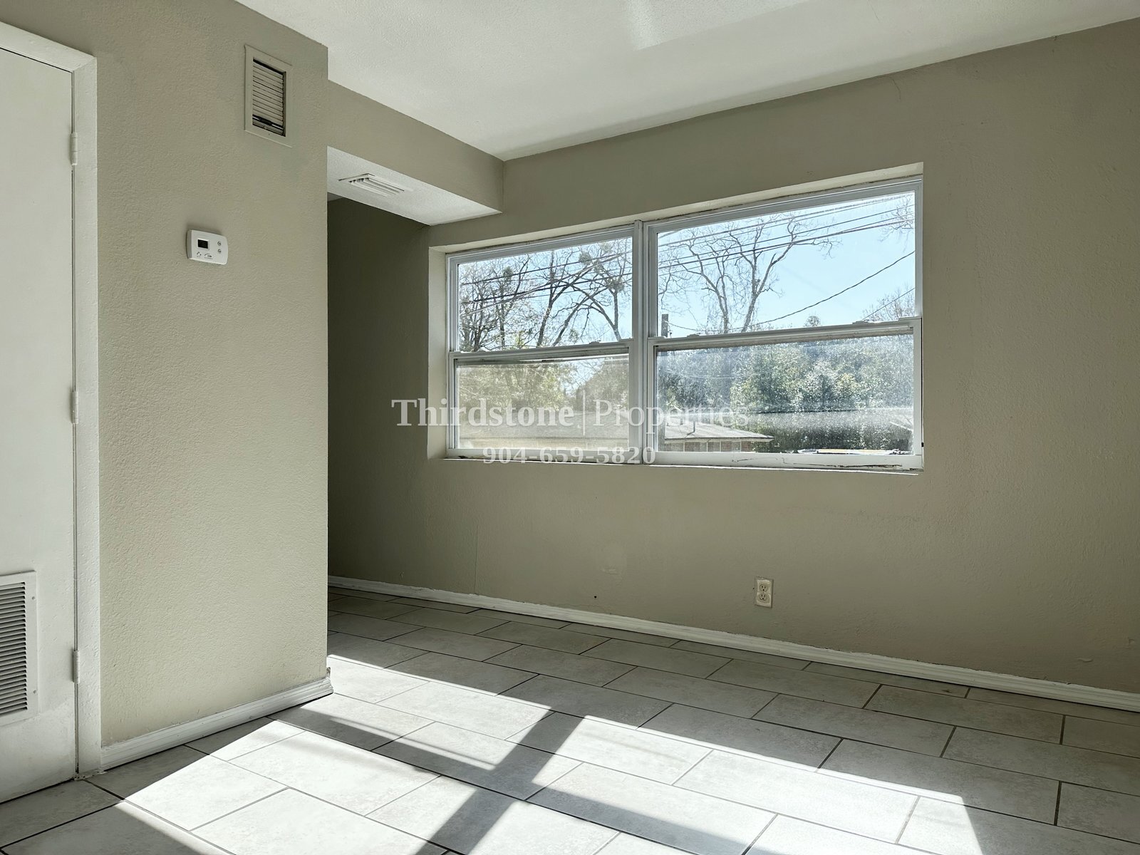 Building Photo - 1437 W 26th St