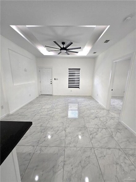 Building Photo - 1006 N Woodson Ave